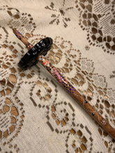 Load image into Gallery viewer, Embossed Glass Whorl Support Spindle 1
